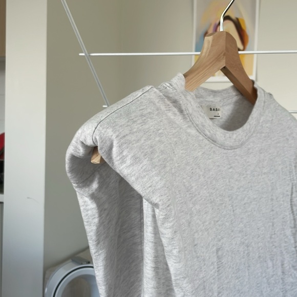 Aritzia Babaton Shoulder Pad Tank - Picture 2 of 5